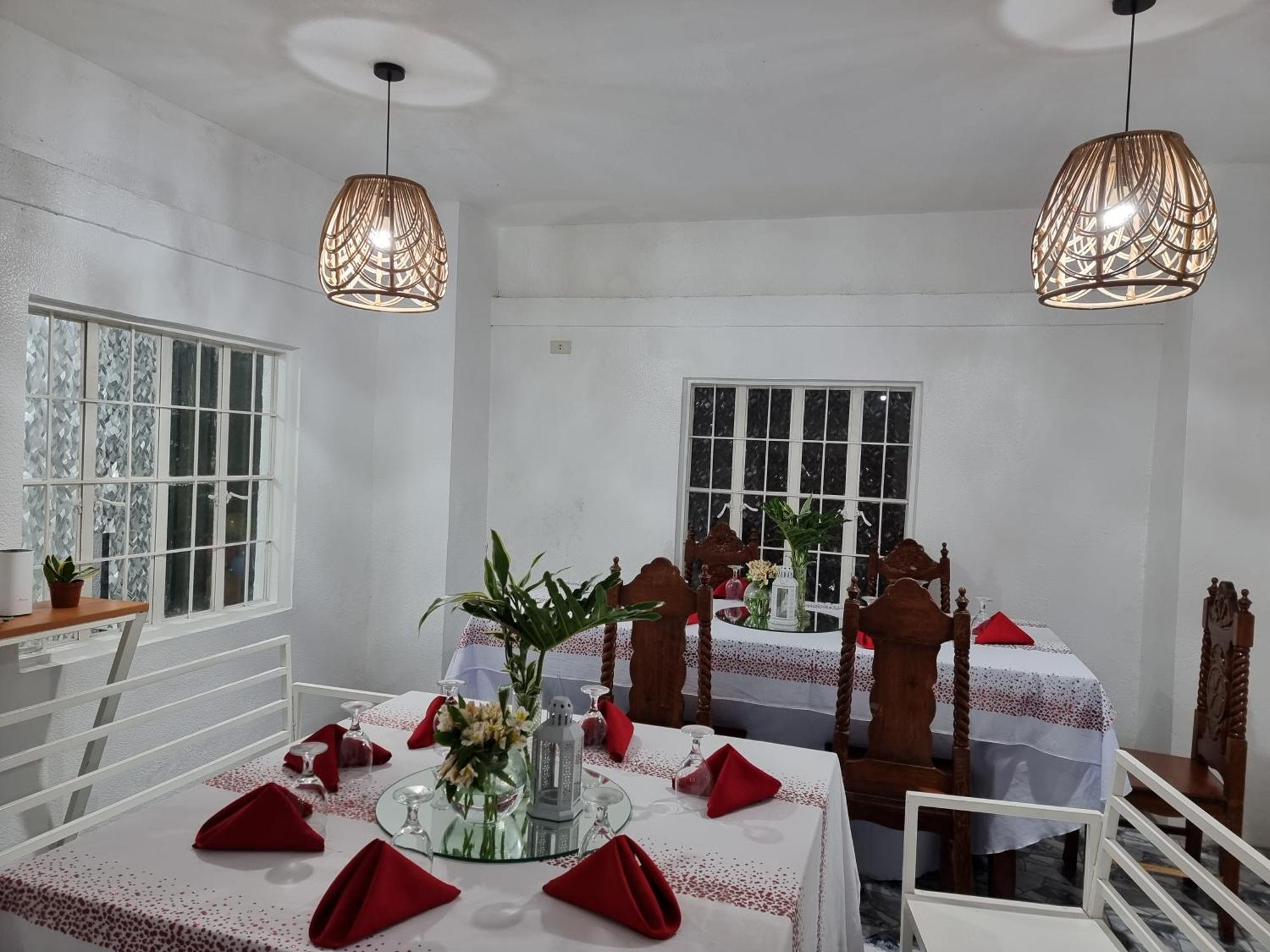 Country Home In Silang Tagaytay Exterior foto